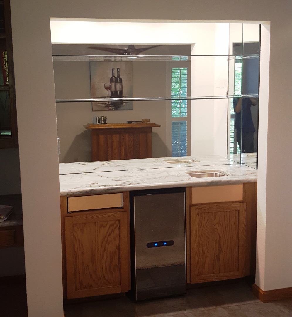 Mirror with shelves - wet bar